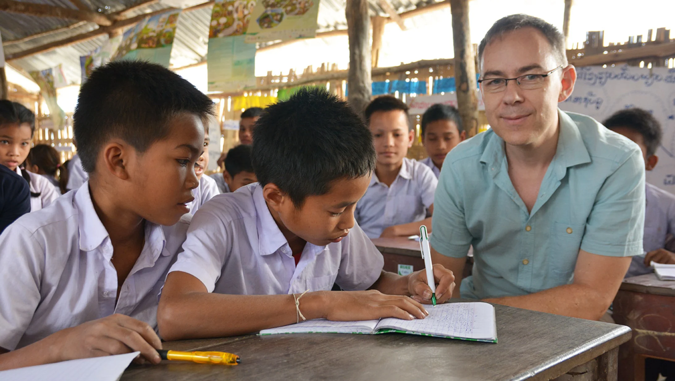 Marcel Auf der Maur, CO-OPERAID, in Laos